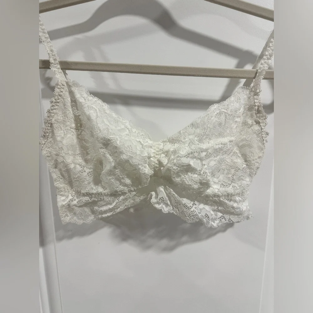 Cream Lace Bralette - Picture 8 of 8